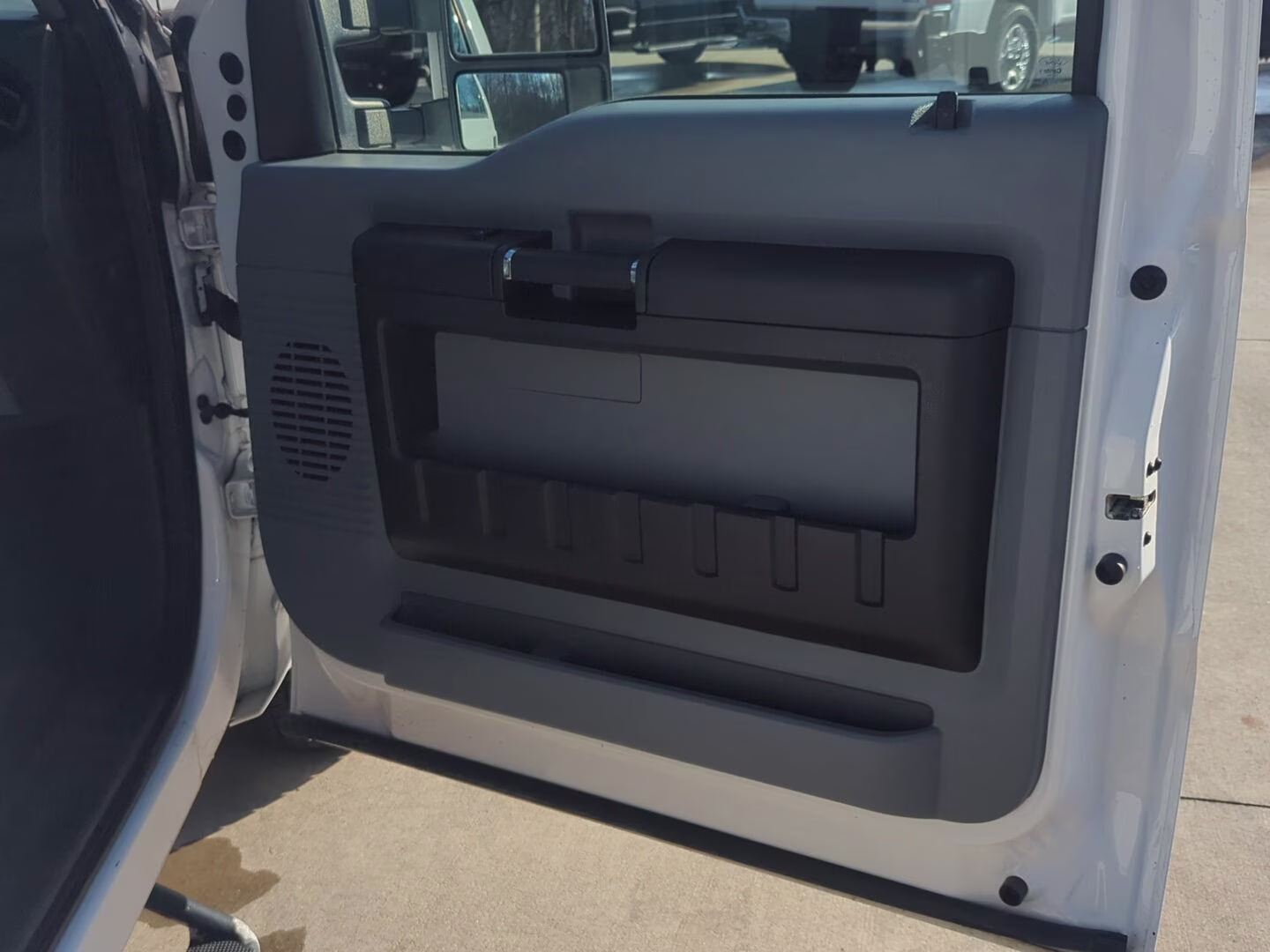 2016 Oxford White Ford Super Duty F-250 SRW XL RWD Truck