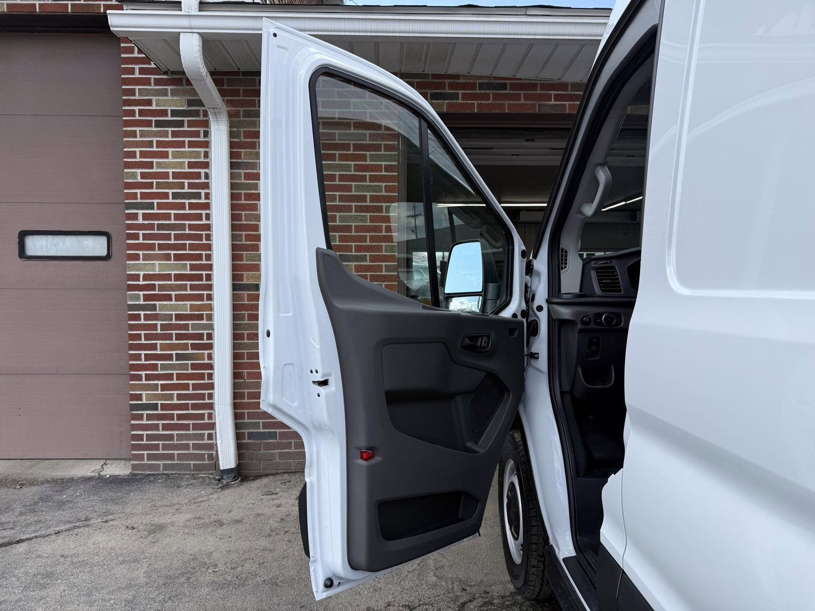 2026 Oxford White Ford Transit Cargo Van T-250 Med. Roof RWD Van