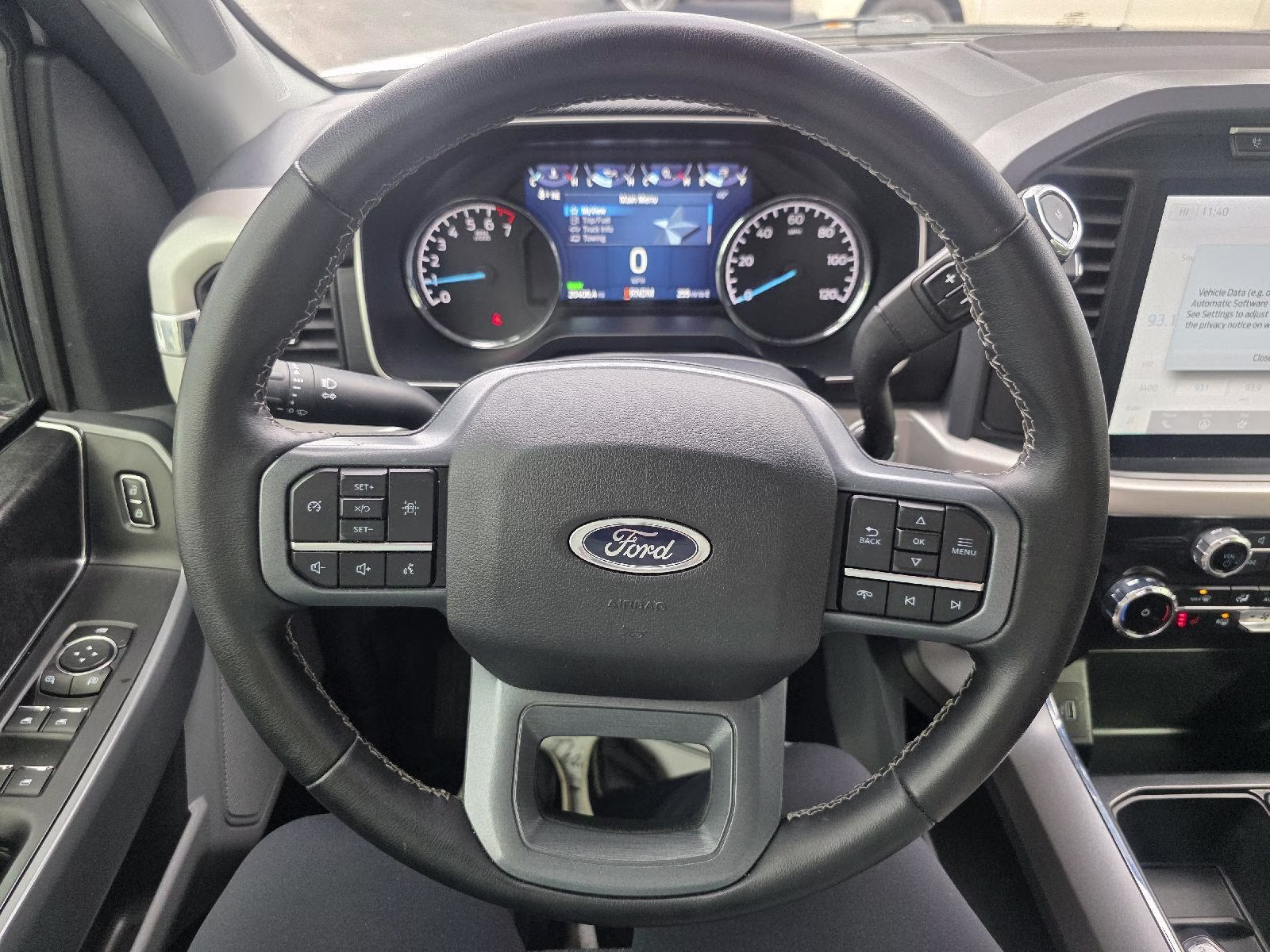 2023 Oxford White Ford F-150 XLT 4X4 Truck