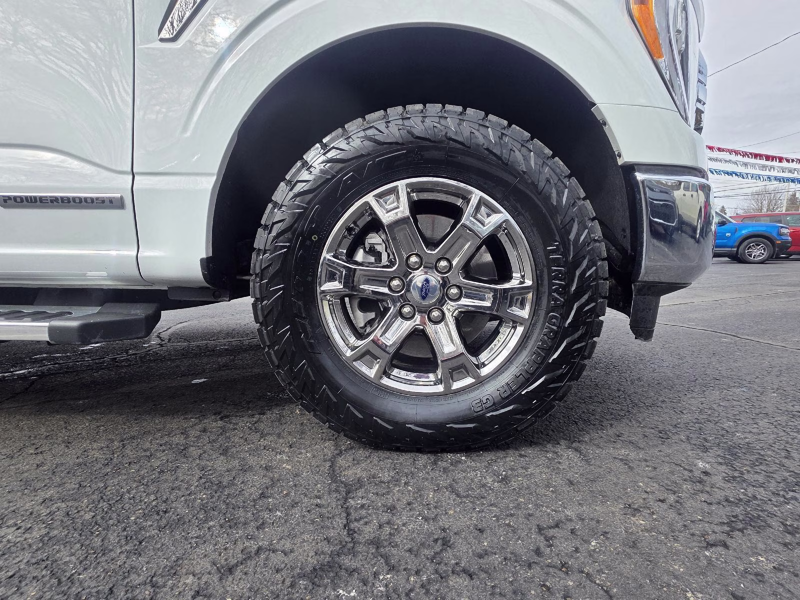 2023 Oxford White Ford F-150 XLT 4X4 Truck