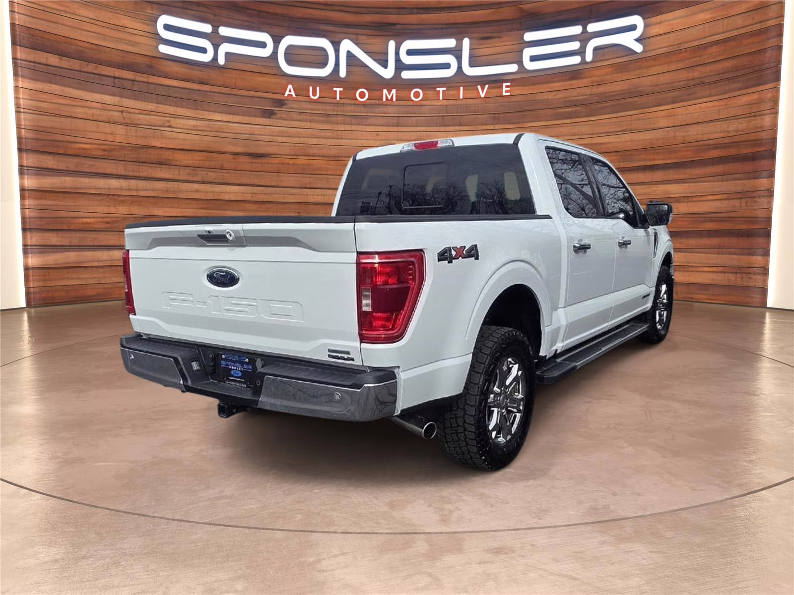 2023 Oxford White Ford F-150 XLT 4X4 Truck