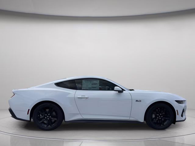 2026 Oxford White Ford Mustang GT RWD Coupe