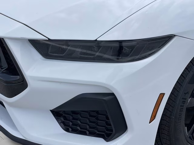 2026 Oxford White Ford Mustang GT RWD Coupe