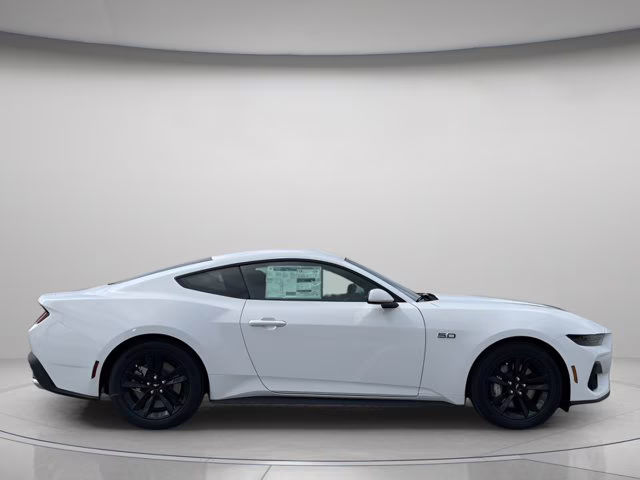 2026 Oxford White Ford Mustang GT RWD Coupe
