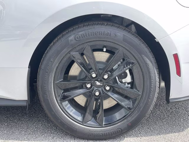 2026 Oxford White Ford Mustang GT RWD Coupe