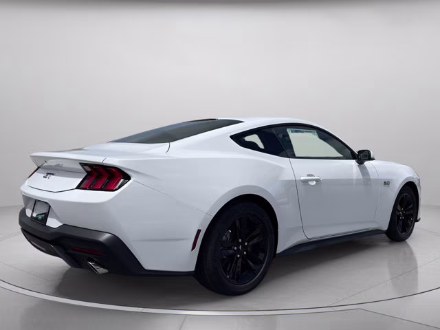 2026 Oxford White Ford Mustang GT RWD Coupe