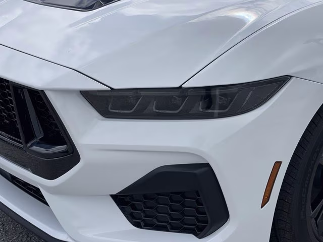 2026 Oxford White Ford Mustang GT RWD Coupe