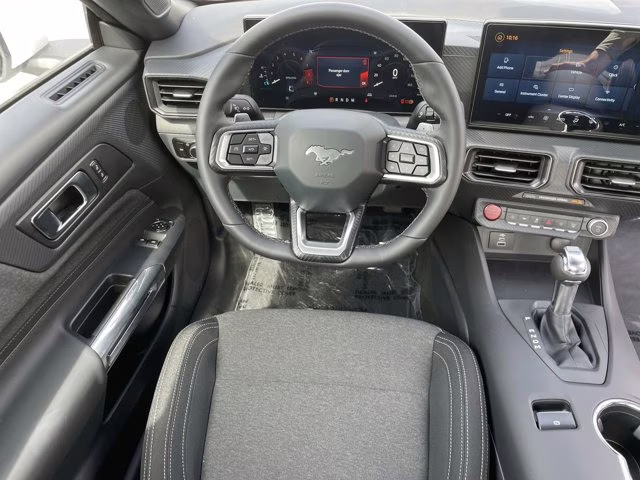 2026 Oxford White Ford Mustang GT RWD Coupe