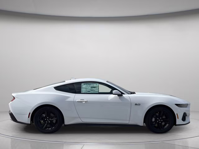 2026 Oxford White Ford Mustang GT RWD Coupe