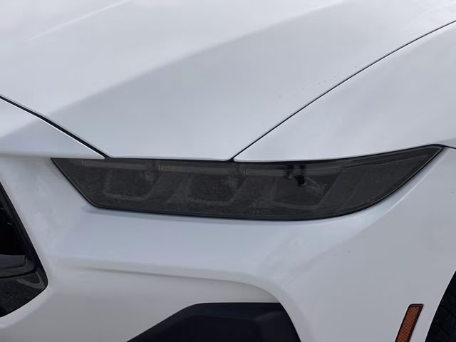 2026 Oxford White Ford Mustang GT RWD Coupe