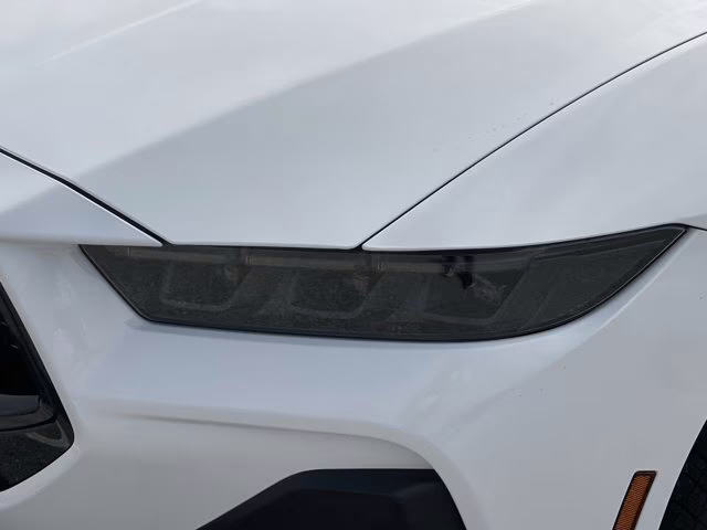 2026 Oxford White Ford Mustang GT RWD Coupe