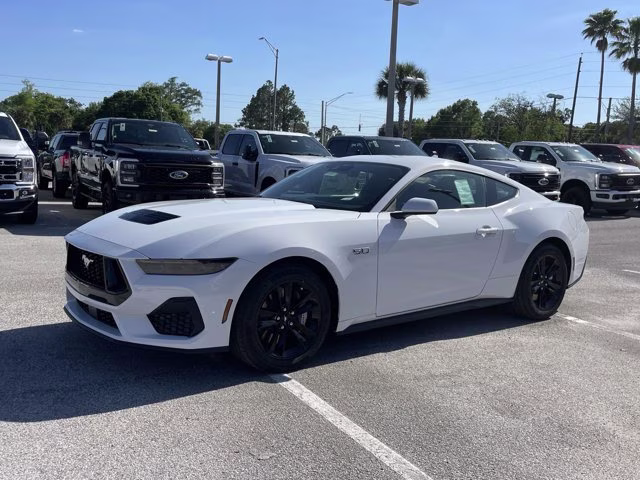 2026 Oxford White Ford Mustang GT RWD Coupe