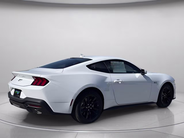 2026 Oxford White Ford Mustang GT RWD Coupe