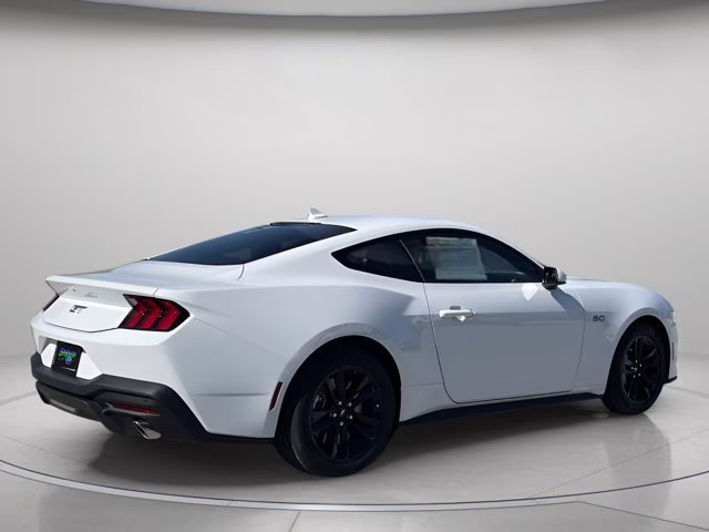 2026 Oxford White Ford Mustang GT RWD Coupe