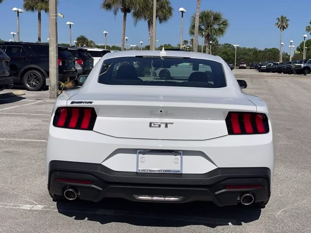 2026 Oxford White Ford Mustang GT RWD Coupe