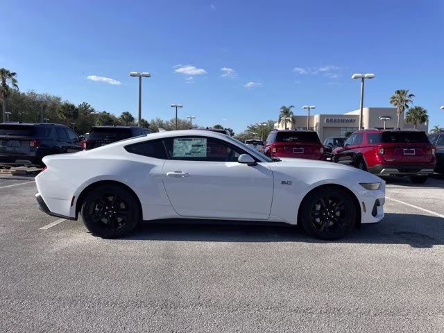 2026 Oxford White Ford Mustang GT RWD Coupe