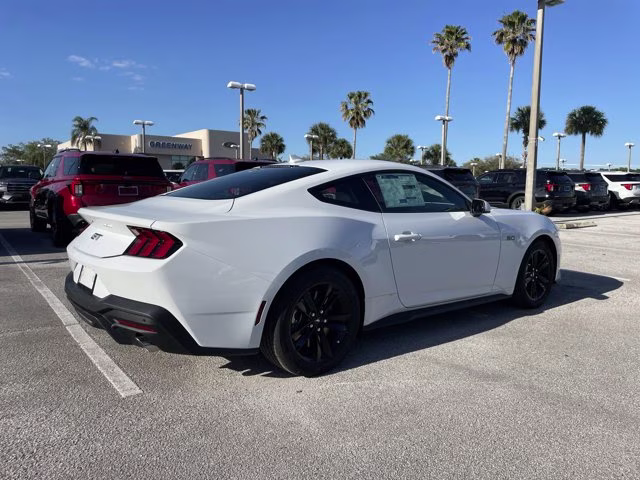 2026 Oxford White Ford Mustang GT RWD Coupe