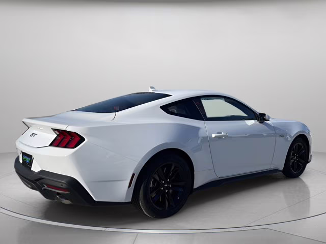 2026 Oxford White Ford Mustang GT RWD Coupe