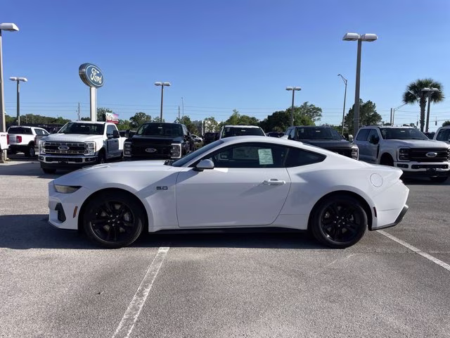 2026 Oxford White Ford Mustang GT RWD Coupe