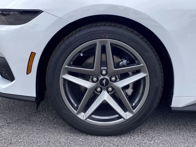2026 Oxford White Ford Mustang EcoBoost RWD Coupe