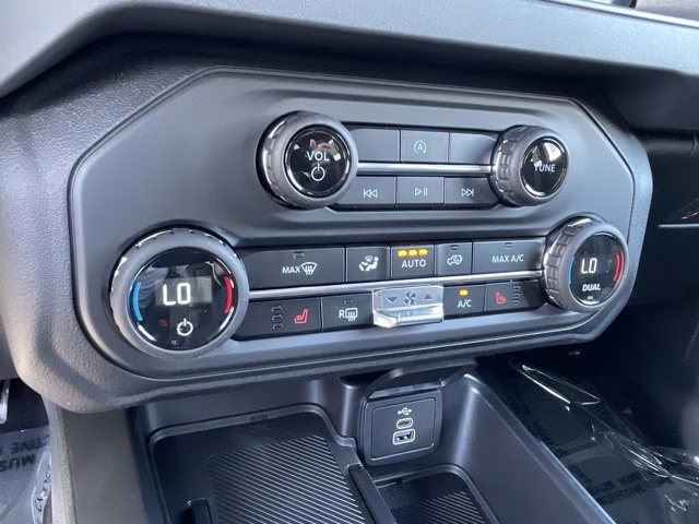 2026 Shadow Black Ford Bronco Big Bend 4X4 Convertible