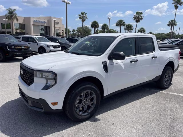 2026 Oxford White Ford Maverick XLT FWD Truck