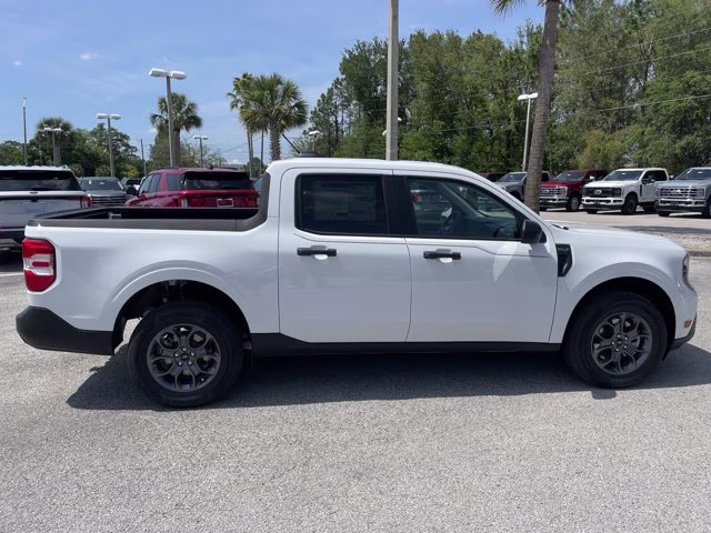 2026 Oxford White Ford Maverick XLT FWD Truck