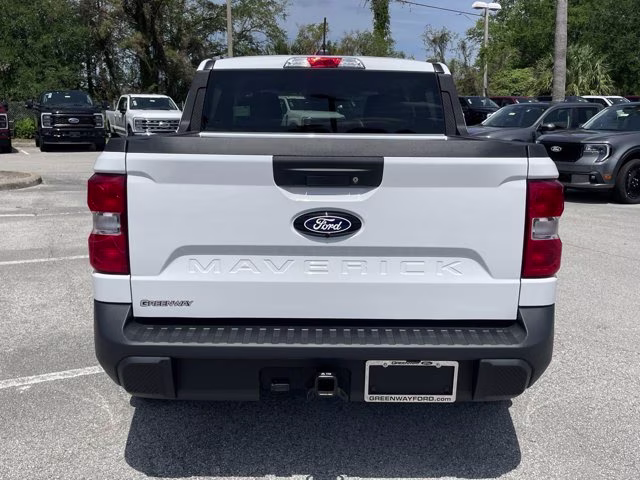 2026 Oxford White Ford Maverick XLT FWD Truck