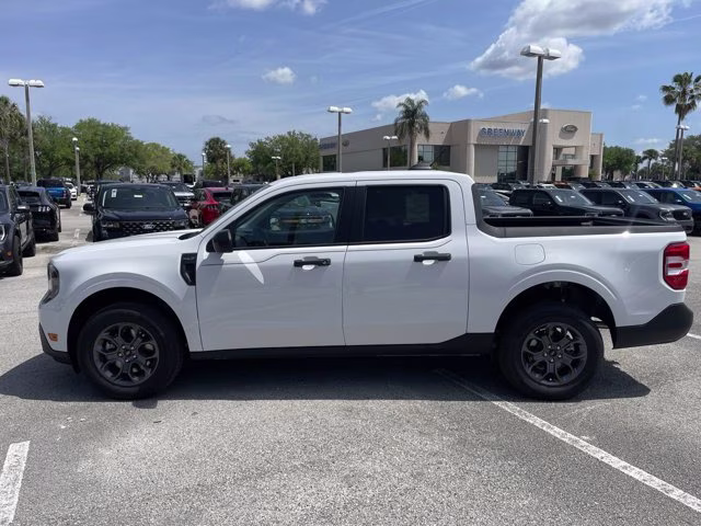 2026 Oxford White Ford Maverick XLT FWD Truck