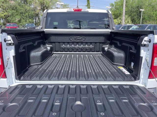 2026 Oxford White Ford Maverick XLT FWD Truck
