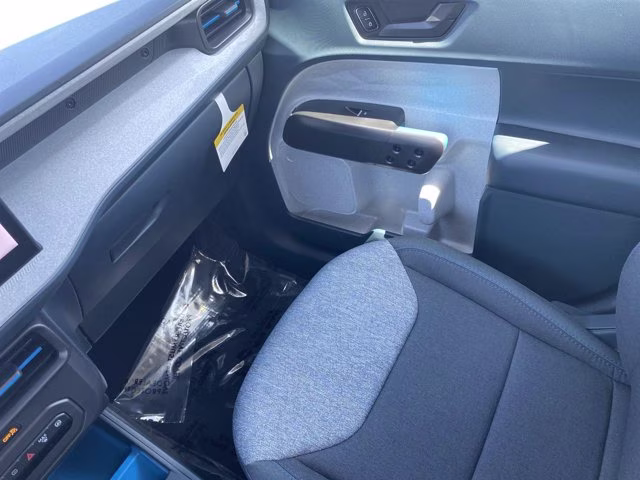 2026 Oxford White Ford Maverick XLT FWD Truck