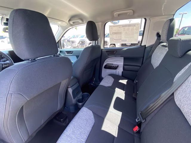 2026 Oxford White Ford Maverick XLT FWD Truck