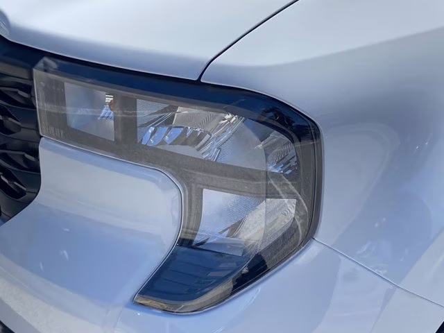 2026 Oxford White Ford Maverick XLT FWD Truck