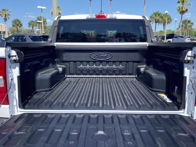 2026 Oxford White Ford Maverick XLT FWD Truck
