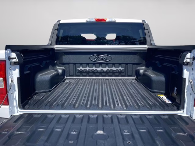 2026 Oxford White Ford Maverick XLT FWD Truck