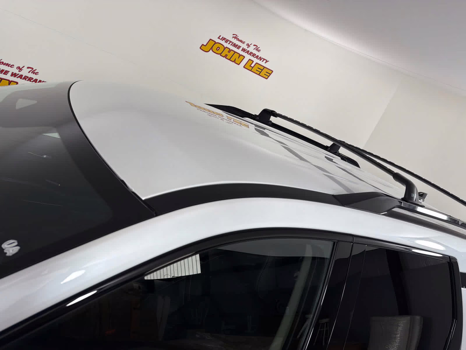 2026 Everest White Pearl Tricoat Nissan Pathfinder SL FWD SUV