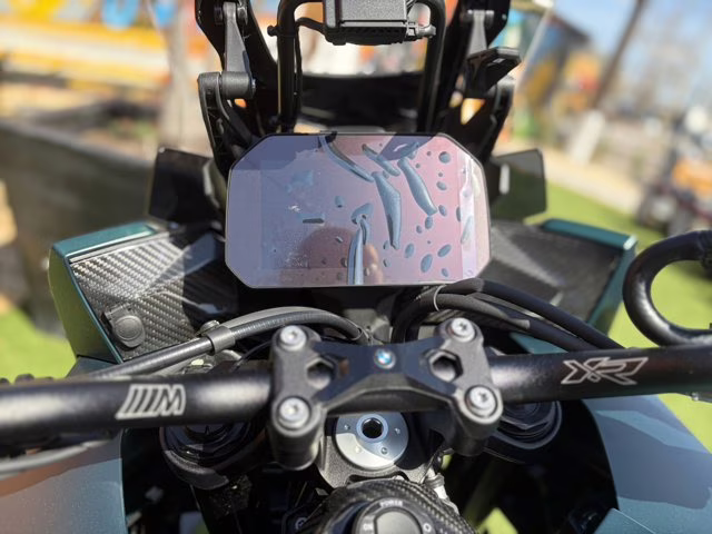 2026 AURELIUS GREEN METALLIC BMW M 1000 XR