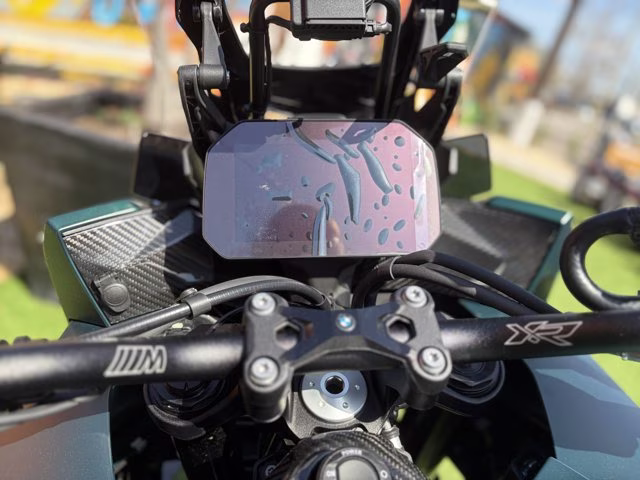 2026 AURELIUS GREEN METALLIC BMW M 1000 XR