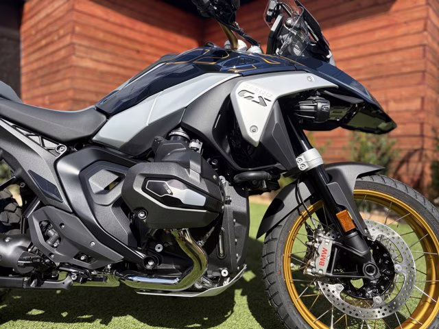 2026 IMPERIAL BLUE METALLIC BMW R 1300 GS OPTION 719