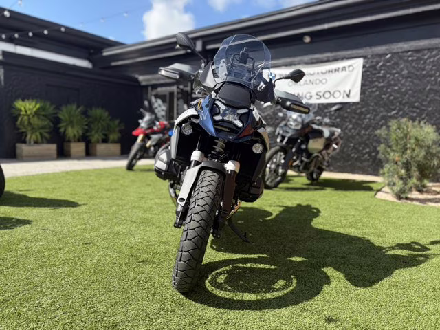 2026 IMPERIAL BLUE METALLIC BMW R 1300 GS OPTION 719
