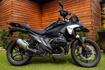 2026 BLACK STORM METALLIC BMW R 1300 GS TRIPLE BLACK