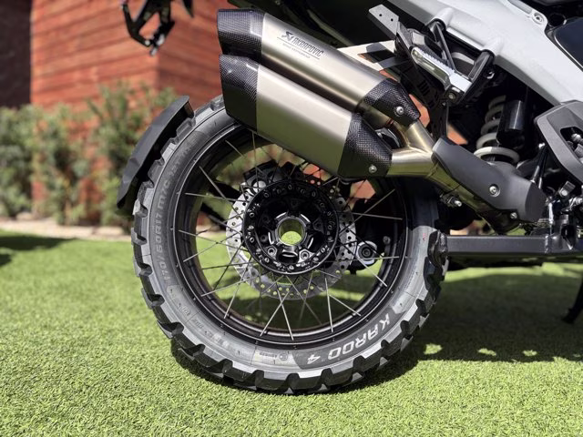 2026 RACING BLUE METALLIC BMW R 1300 GS TROPHY