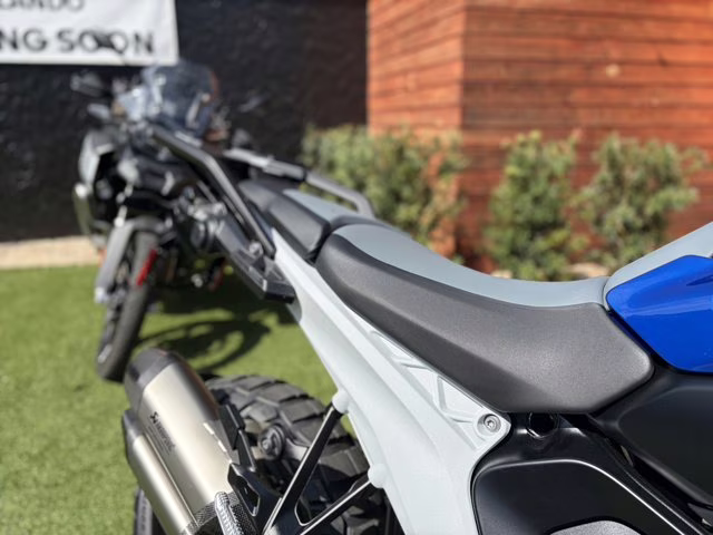 2026 RACING BLUE METALLIC BMW R 1300 GS TROPHY