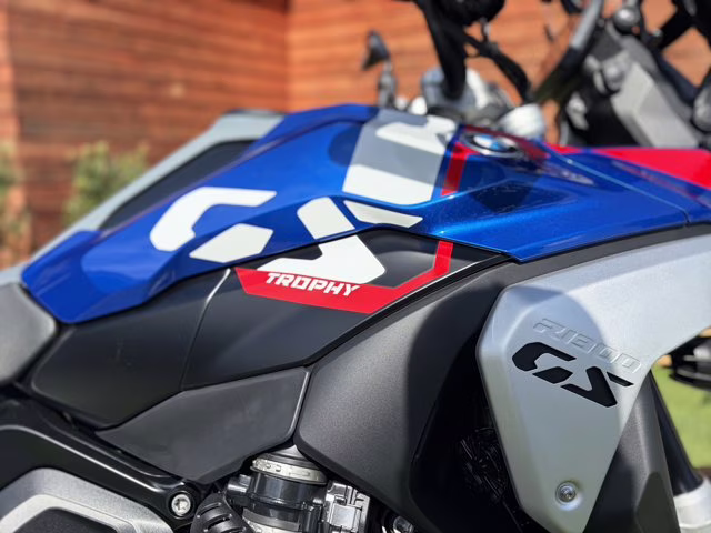 2026 RACING BLUE METALLIC BMW R 1300 GS TROPHY