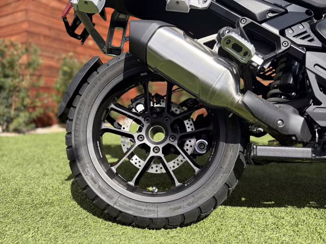 2026 BLACK STORM METALLIC BMW R 1300 GSA TRIPLE BLACK