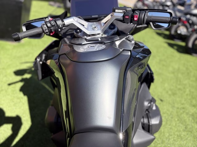 2026 BMW R 1300 RT TRIPLE BLACK