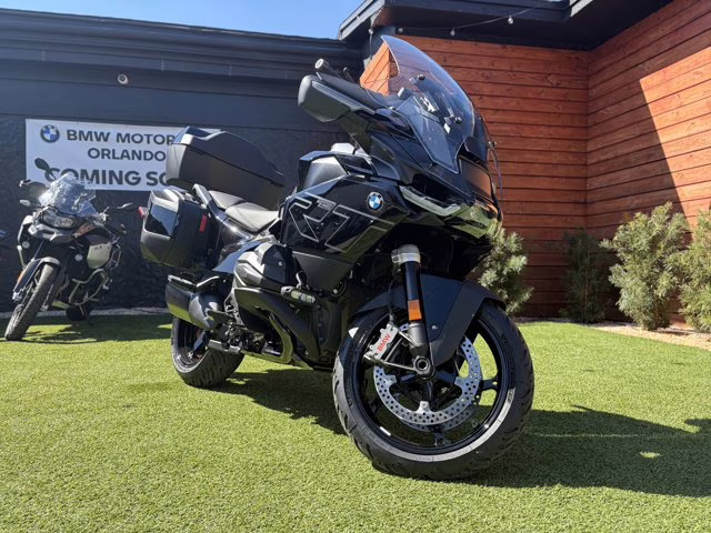 2026 BMW R 1300 RT TRIPLE BLACK