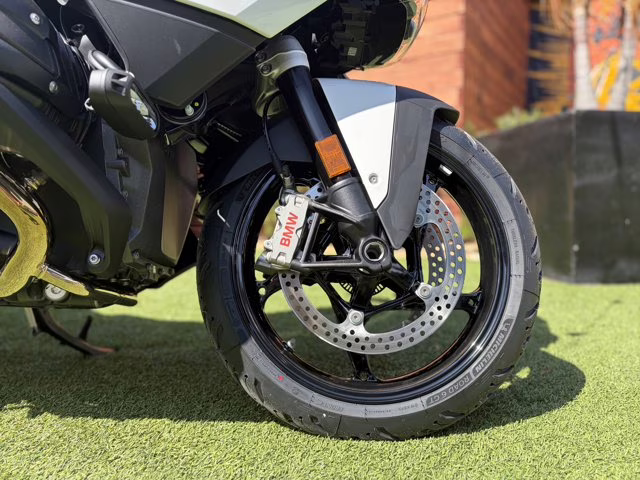 2026 BMW R 1300 RT ALPINE WHITE