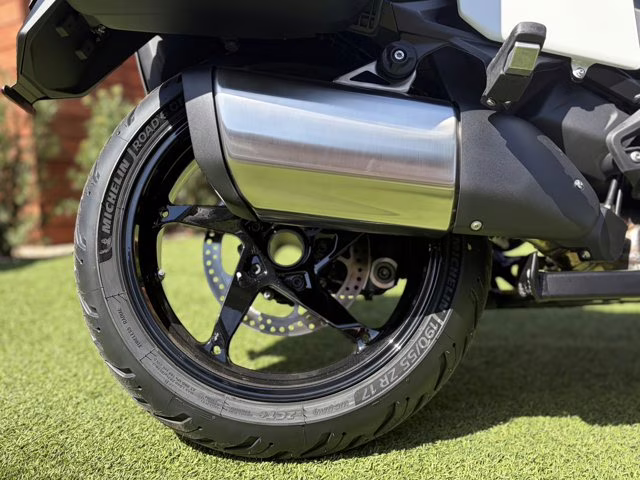 2026 BMW R 1300 RT ALPINE WHITE