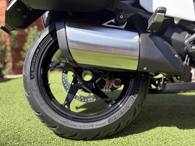 2026 BMW R 1300 RT ALPINE WHITE